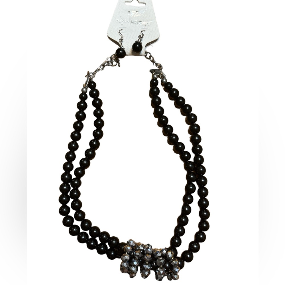 🔵 Black Beaded Statement Necklace and Earring Set